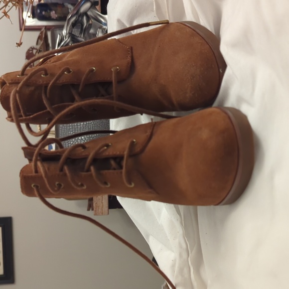 Michael Kors BROWN wedge booties - Picture 4 of 11